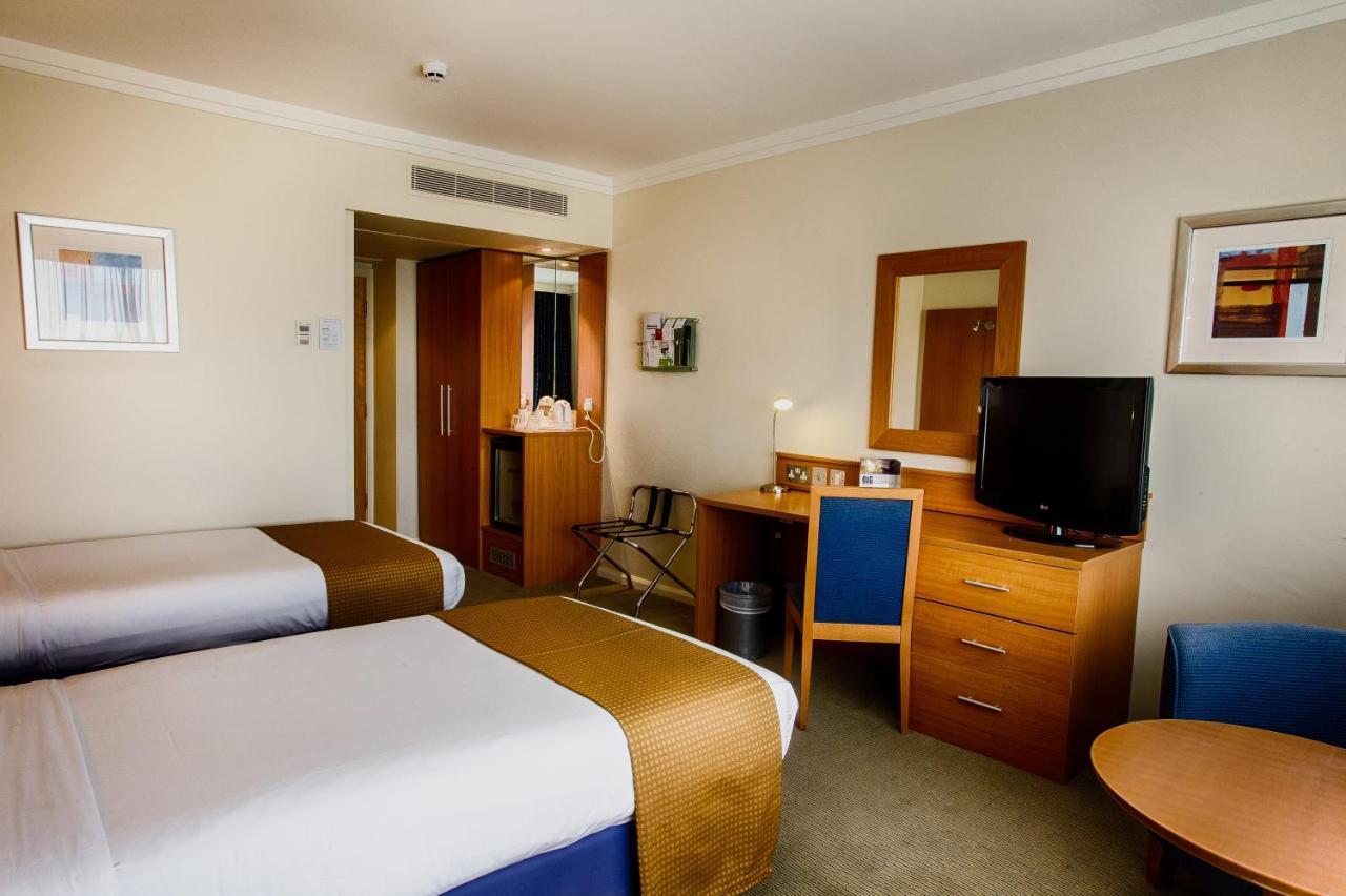 Holiday Inn London - Heathrow M4,Jct.4, An Ihg Hotel West Drayton  Buitenkant foto